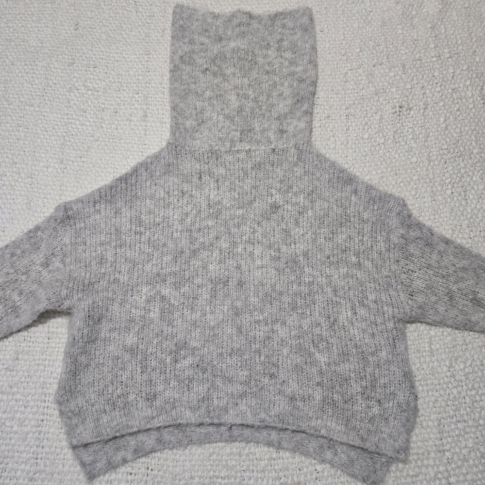 DEBUT Cozy Gray Chunky Turtleneck Women's Sweater Size Large - Picture 8 of 15